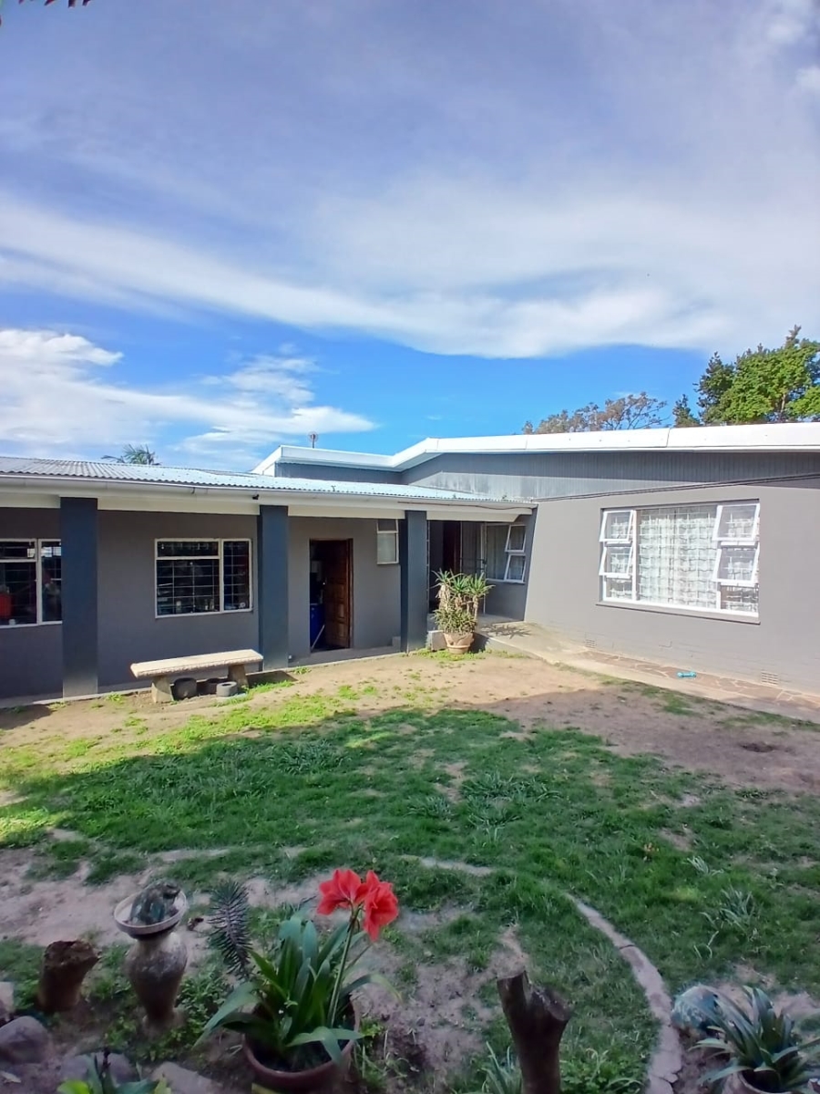 3 Bedroom Property for Sale in Amalinda Eastern Cape